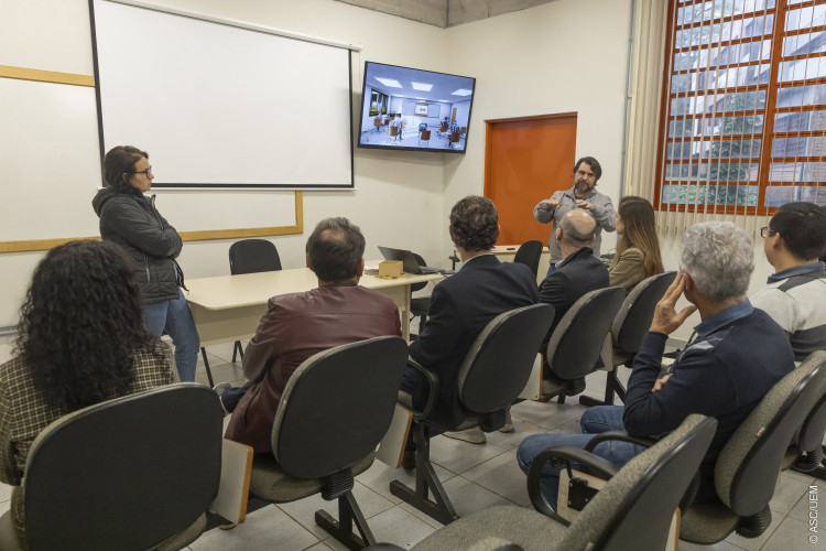 2025-06-26-reuniao-de-apresentacao-projeto-sala-da-aula-12-of-22